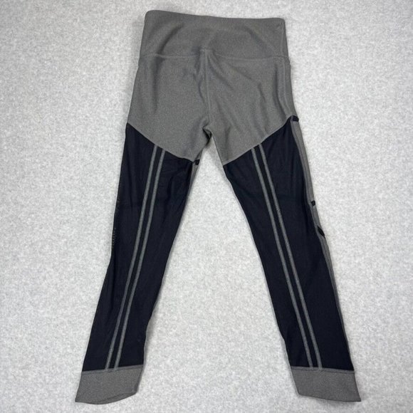 Under Armour Womens Mesh Panel Ankle Crop Leggings‎ Medium 1324403 Grey /Black - Picture 4 of 9